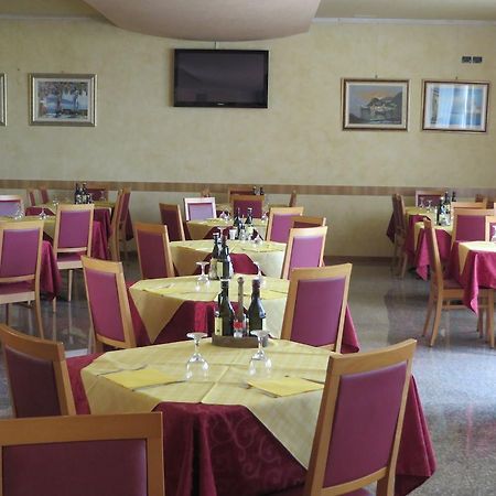 Hotel San Tomio Isola Vicentina Extérieur photo