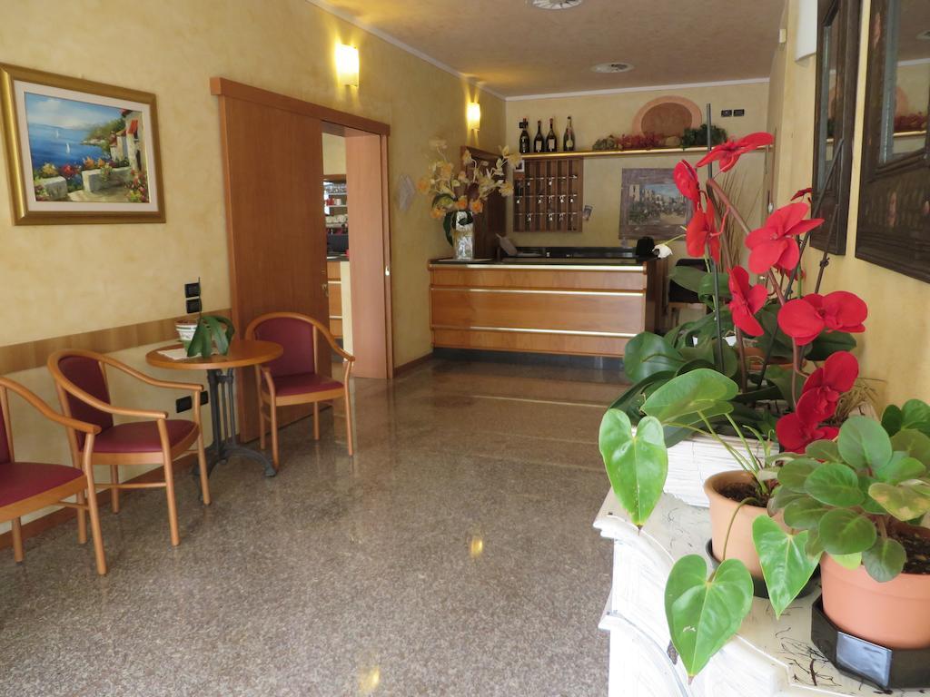 Hotel San Tomio Isola Vicentina Extérieur photo